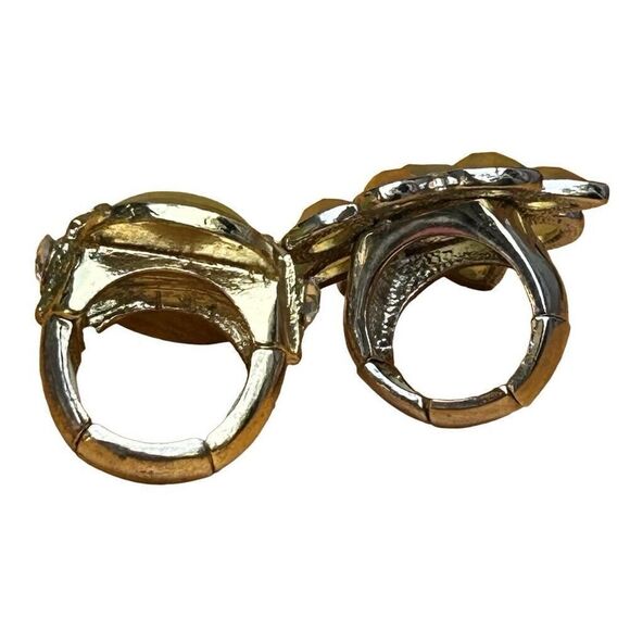 Pair Of Vintage Rings Gold-tone & Green Oval Flower Glass Stones Adjustable - Picture 7 of 10